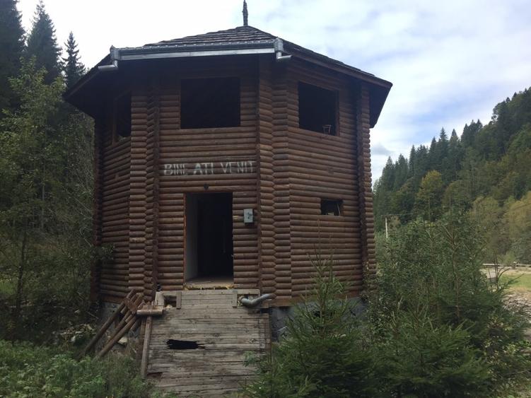 Cabana pentru investitie in Poiana Zanelor, sat Valea Mare, com. Sant
