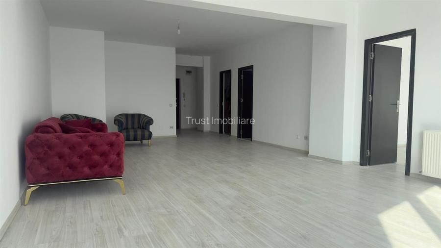 3 Camere l Central l 100 MP l Str.Traian l Parcare