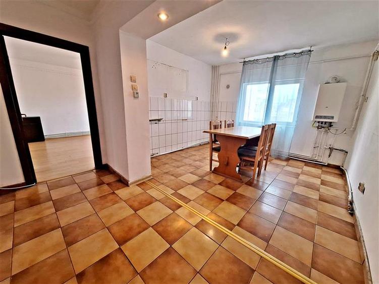 Apartament 3 camere decomandat | 2 bai | 73,79 mp , zona Narcisa