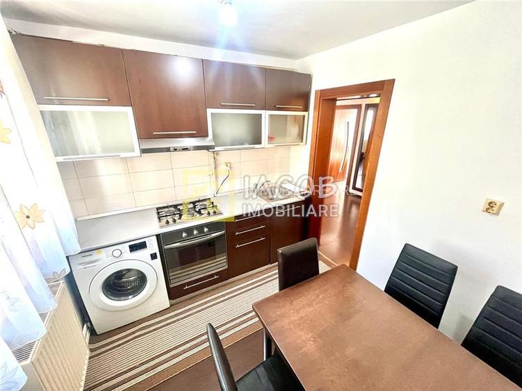 Apartament 3 camere decomandate, strada Martir Horia, Bacau - 10