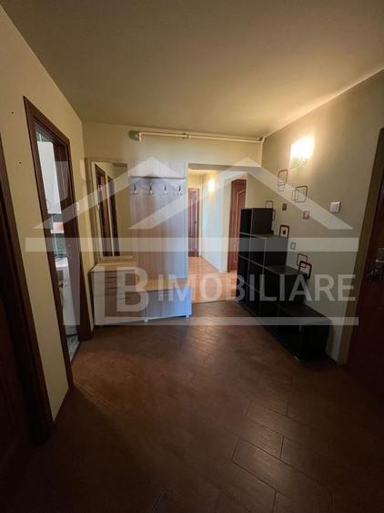Apartament cu 3 camere, 80 mp, decomandat, Zona UMFST