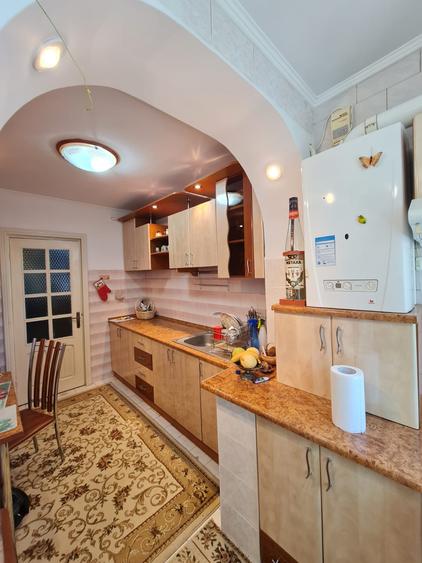 Vanzare apartament 3 camere in Galati, Tiglina 2, etaj 3, mobilat si utilat