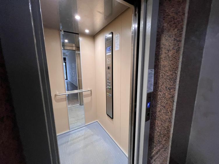 Apartament 1 camera de vanzare Bucium