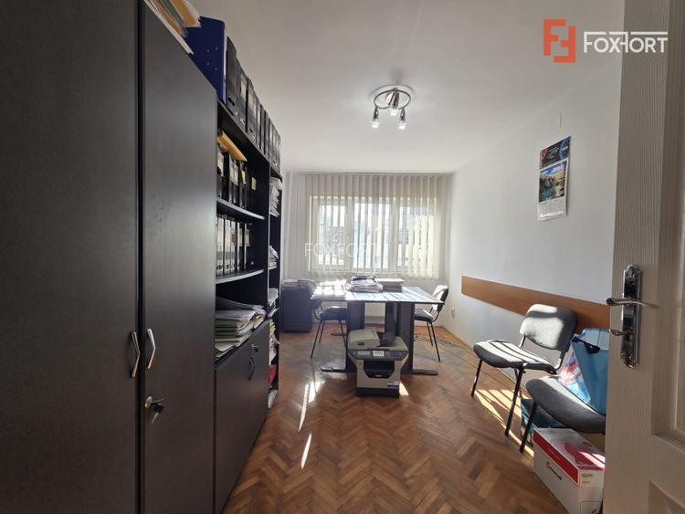 Apartament 2 camere de vanzare in Arad, Strada Praporgescu, locuinta / birou - 6