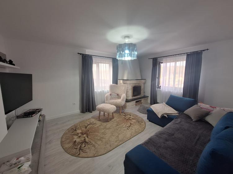 Casa de vanzare Campenesti,suprafata utila 366mp,teren 1000mp.