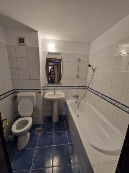 Inchiriere apartament 4 camere
