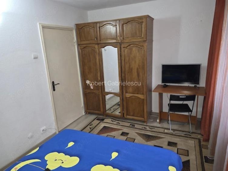 PRIPRIETAR vând Ap 2 cam. Et 1 Banat, parcare proprie, Negociabil