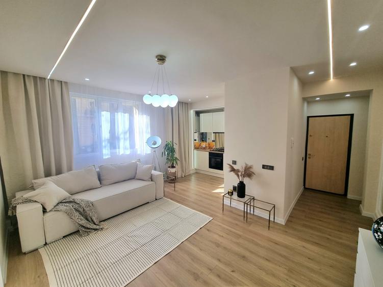 Apartament cu 2 camere,ultrafinisat ,zona centrală