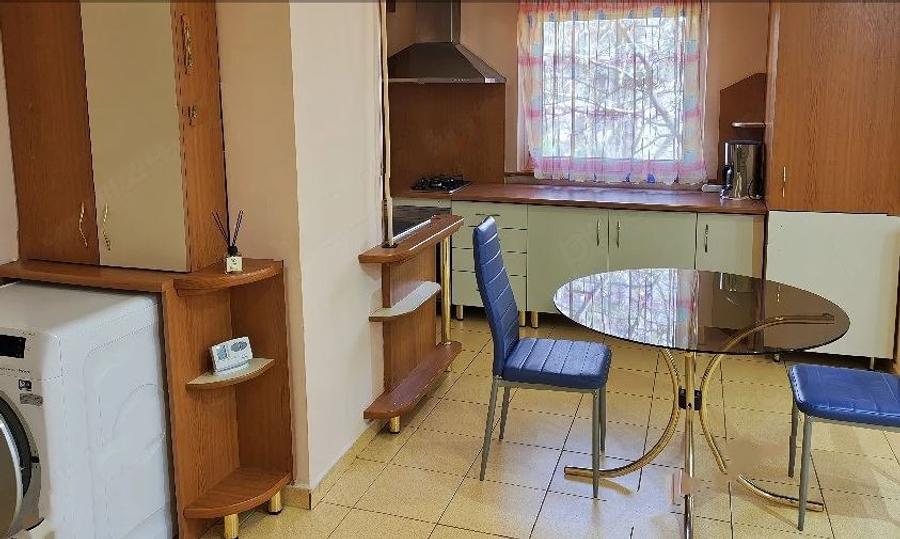 Apartament 2 Camere Vitan Mall,bl.1991,et.2/4DECOMANDAT,centrala termica,mobilat