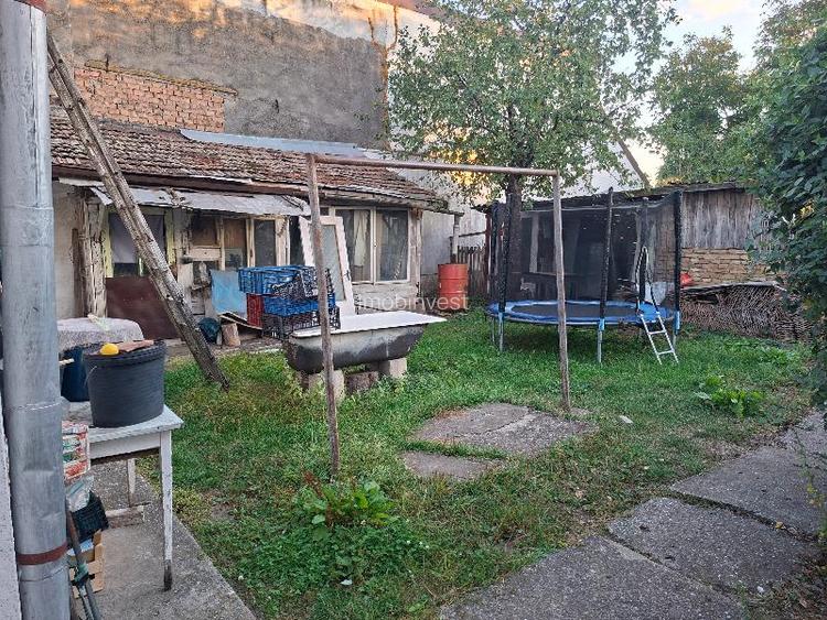 De vanzare casa cu 3 camere in Mureseni