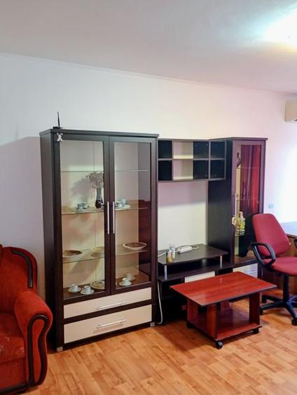 Apartament 3 camere de vanzare in zona Rahova   Ttafic Greu
