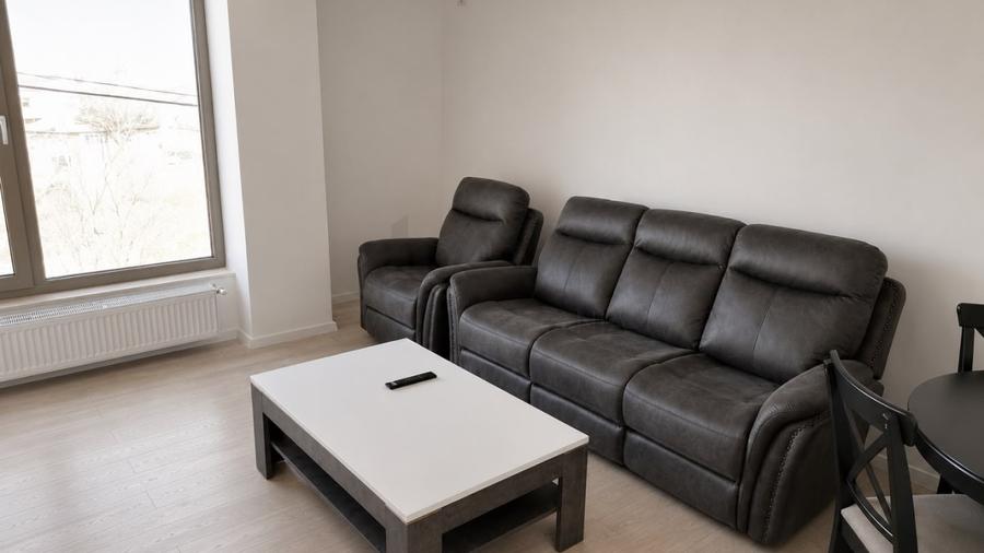REA1029471 Apartament 3 Camere I Metrou Lamninorului