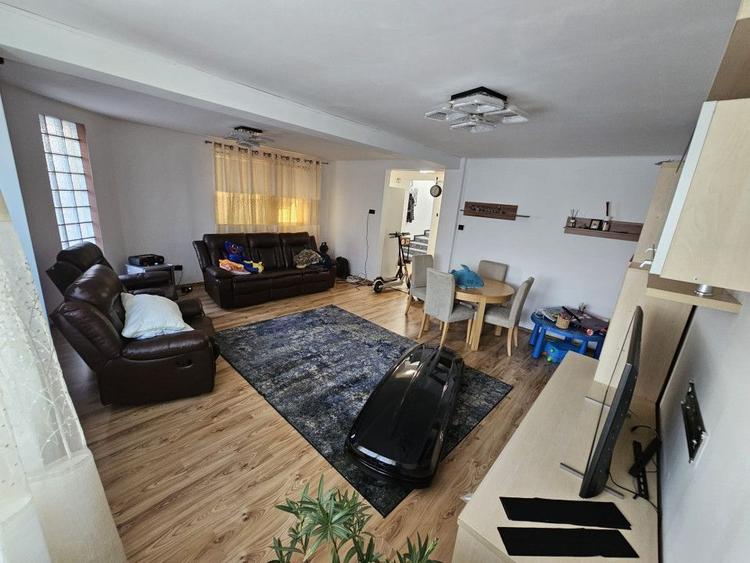 Casa -5 camere - zona Pacii- Militari
