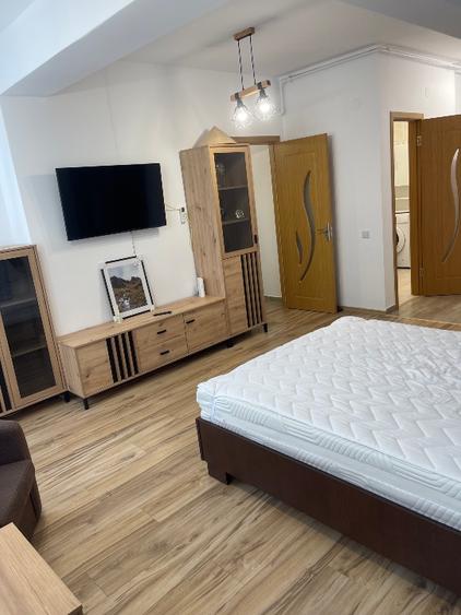Studio Prima Inchiriere Totul Nou Inel II balcon centrala gaz A/C 34mp et 1 lift