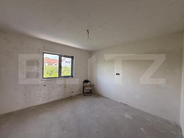 Triplex nou, 107.40 mp, teren 306 mp, zona Calea Severinului - Ambasador