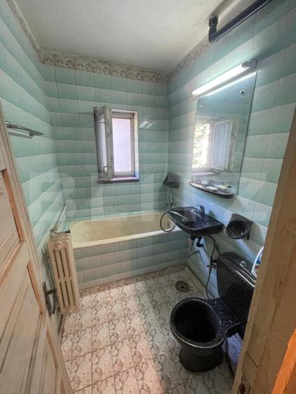 Apartament 2 camere, etaj 2, situat in zona Centrala