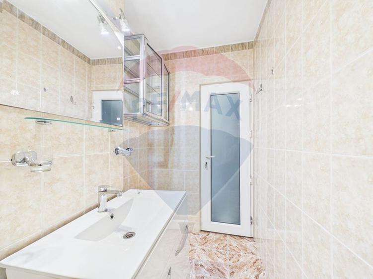 Apartament cu 2 camere de vânzare în zona Tineretului