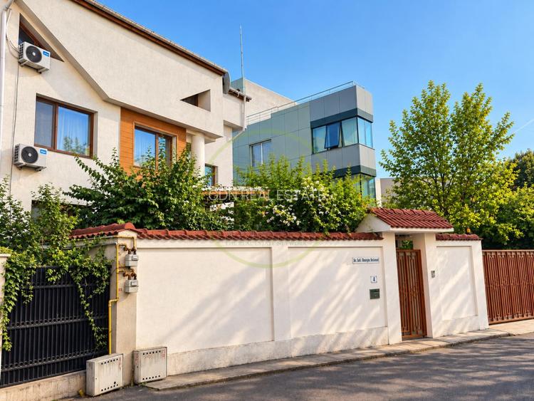 Vilă premium cu piscină, 334 mp utili, 12 camere,  teren de 700 mp -Aviației! - 3