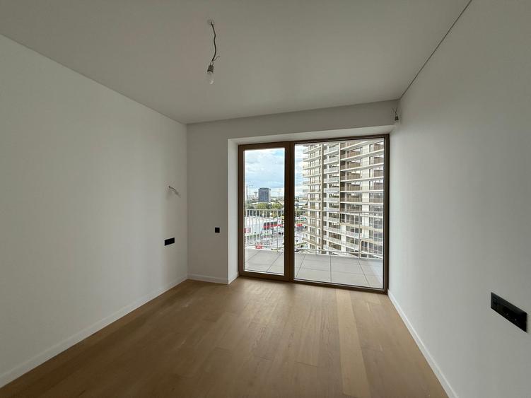 VANZARE APARTAMENT DOUA CAMERE ONE HIGH DISTRICT VEDERE CURTE INTERIOR