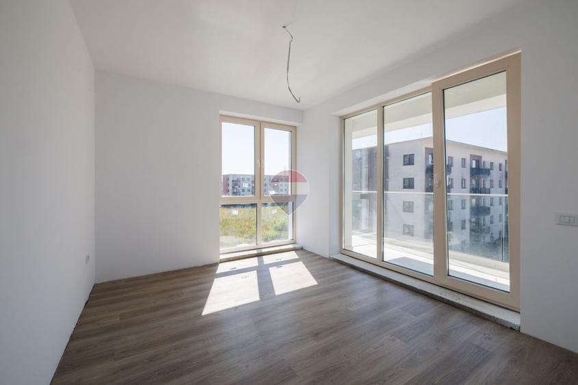 Apartament nou cu 3 camere și balcon de 12,09 mp | Tractorul