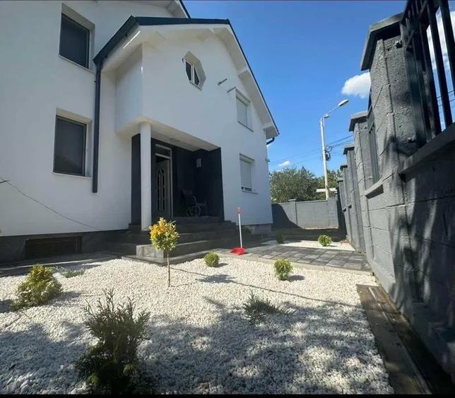 Casa spatioasa cu spatiu de relaxare-zona Blascovici