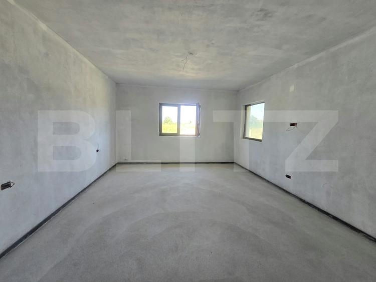 Casă P+M, 180 mp, 2 fronturi stradale, zona Sacueni