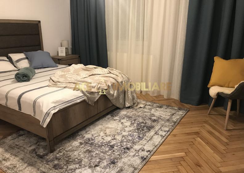 2 Camere de inchiriat | Unirii | Metrou | 64 mp