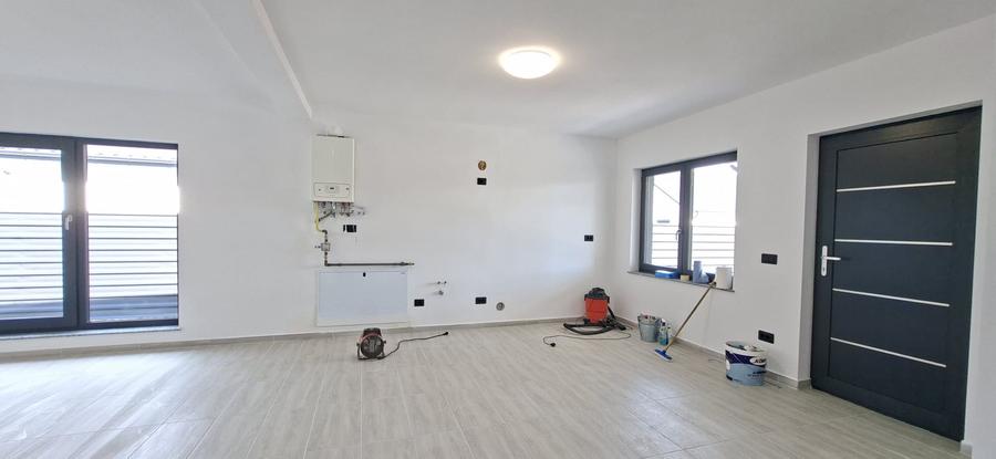 Casă nouă - 3 camere 93 mp / teren 410 mp / apa,canalizare,gaz,curent