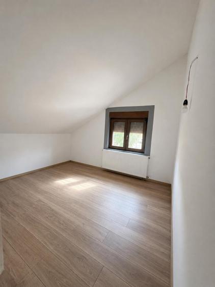 Casă individuală, 248 mp, zona Săsar