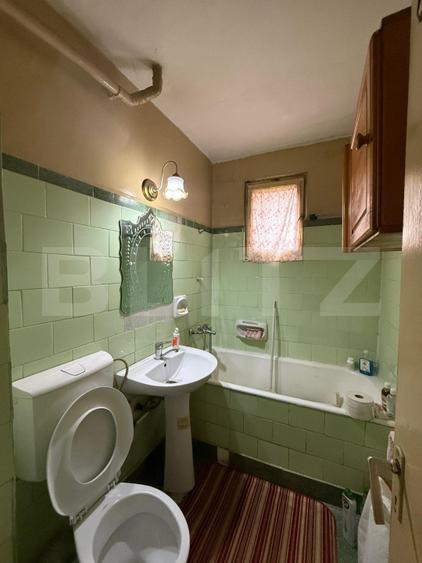 Apartament cu 3 camere, etajul 1, decomandat