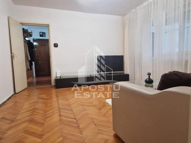 Apartament cu 2 camere de vanzare, zona Girocului, Timisoara