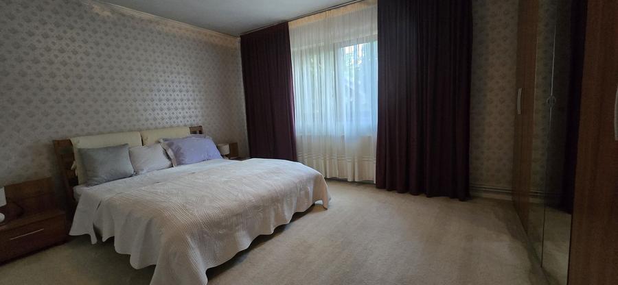 Vânzare Proprietate deosebita cu piscina, Gura Ocnitei Dambovita
