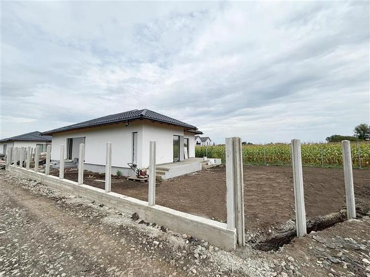 Casa finalizata parter Stupini, 3 dormitoare, bucatarie mobilata, Stupini, Braso