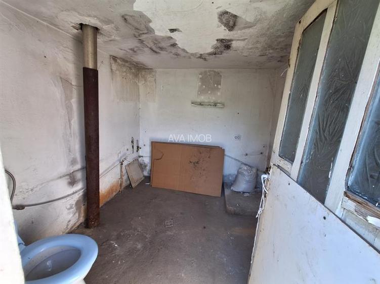 Teren 371 mp curti constructii+casa 5 camere si anexe, zona Izvoare - 14