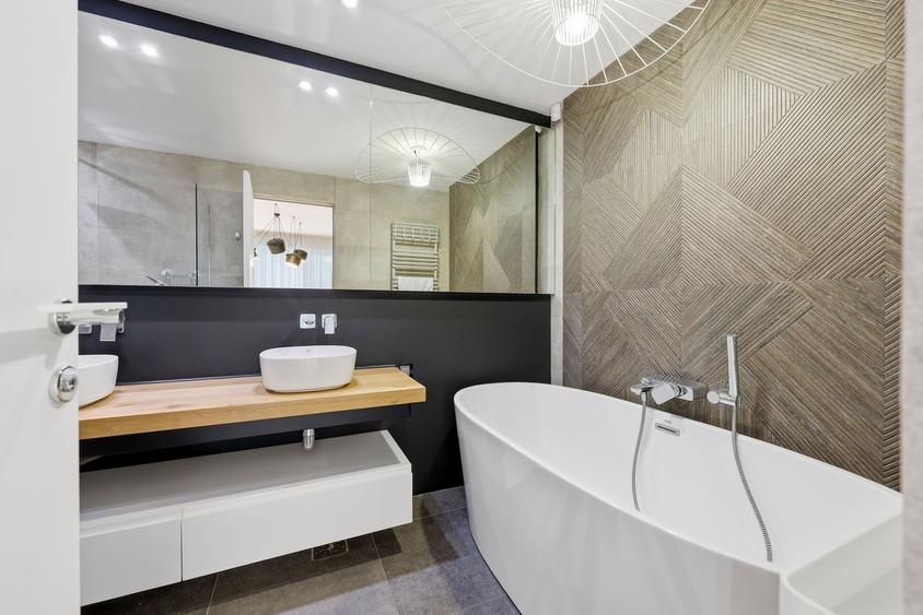 Penthouse Cartierul Francez: Armonie de Spațiu, Lumină și Liniște