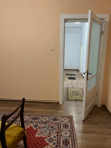 Apartament 2 Camere – ZONA CENTRALĂ – Parter cu Teren și Acces Exterior