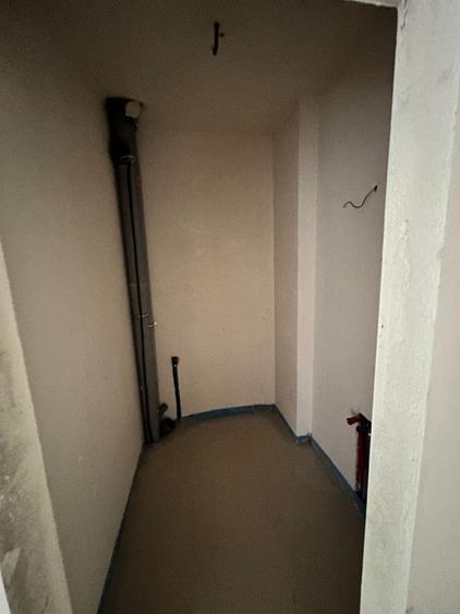 Apartament 3 camere, 62 mp, terasa 75 mp, semifinisat, zona Teilor