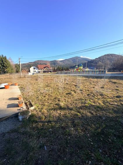 Teren intravilan de vânzare – Sâmbăta de Sus +4 ATV-URI + 1 CONTAINER DE 21 MP - 7