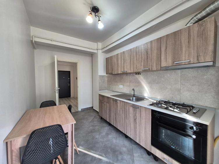 1 camera Decomandat - Valea Lupului - Complex CCR - 39 mp - 73800 euro