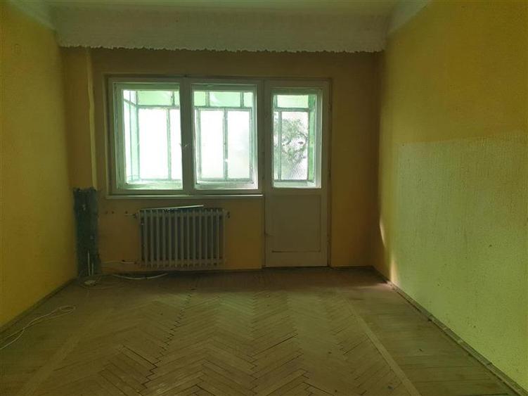 Apartament 2 camere, H-uri Gara, et. 3