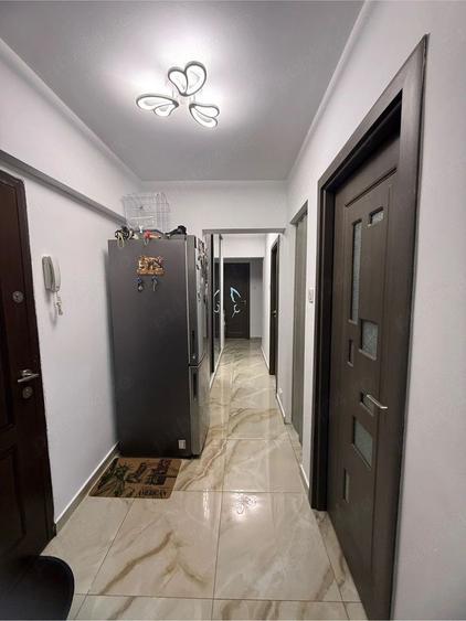 Vanzare Apartament 3 camere, parter, renovat 2026, parcare ADP – Bd Timisoara