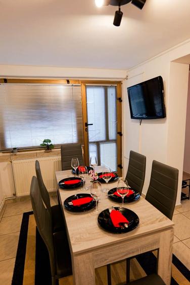 Garsoniera de inchiriat la casa pe strada Moldoveanu