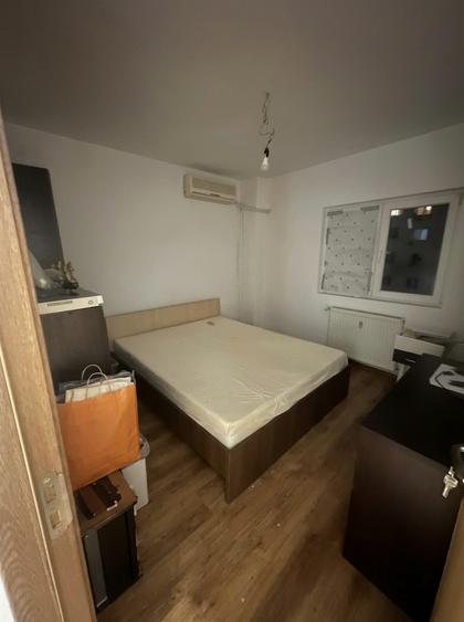 Dristor - 8 minute metrou - Apartament 4 camere - confort 1 -An constructie 1983