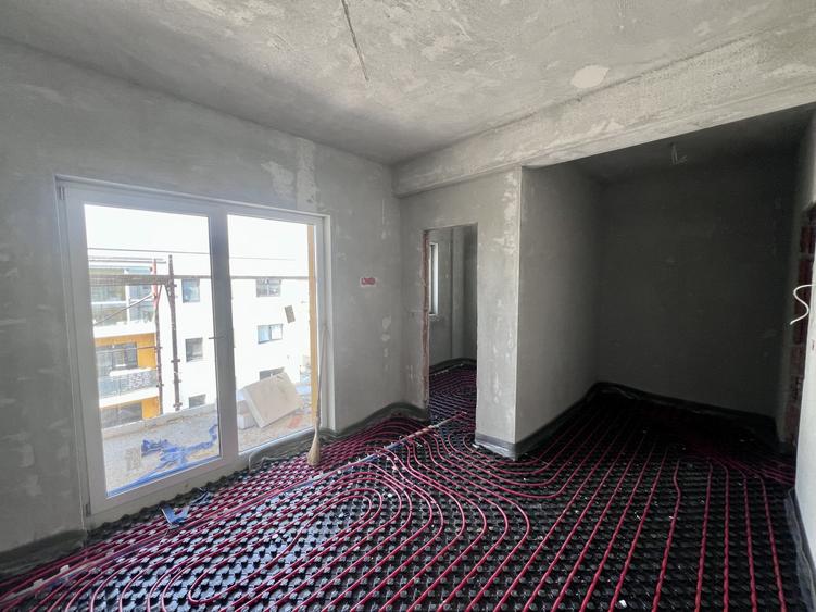 Penthouse 3 camere, 82 mp utili, 2 balcoane + Terasa 20 mp - Urseni
