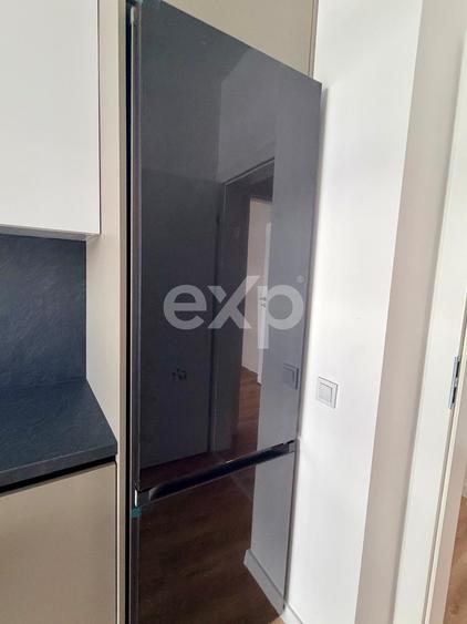 Apartament 2 camere , decomandat, etaj3/9, Tractorul Coresi - 450 EURo