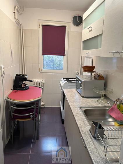 Inchiriez apt. 2cam. Drm. Taberei,Dealul Macinului, 7min. metrou Valea Ialomitei