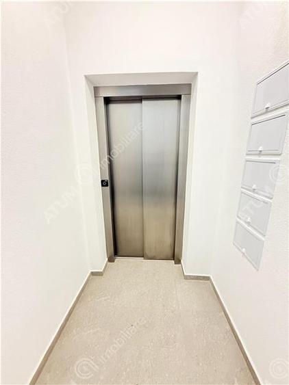 Penthouse cu 4 camere 111 mp utili terasa 78 mp doua locuri parcare
