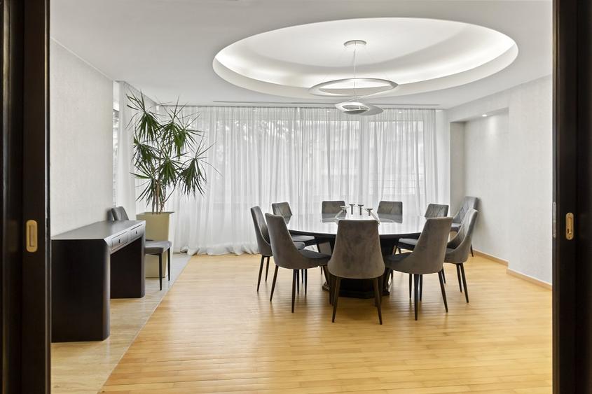 Apartament spectaculos de inchiriat cu 4 dormitoare, in zona Kiseleff