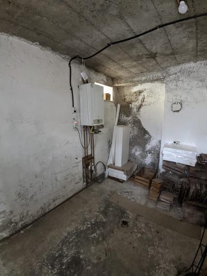 Casă de vânzare, 6 camere, 140 mp utili, Andrei Mureșanu zona Hotel Meridian