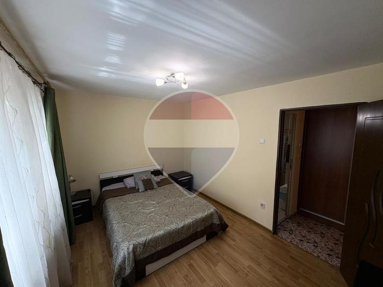 Apartament cu 3 camere de închiriat, zona Vlad Țepeș